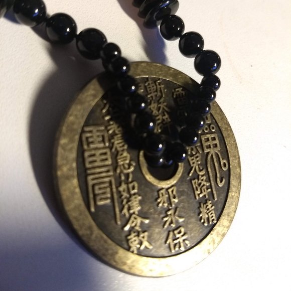 vintage 80s black stone bead necklace Chinese zodiac NWOT - Picture 5 of 10